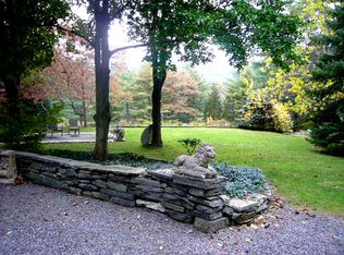 58 Phillips Rd #DUPLEX, Saugerties, NY 12477