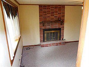 4th image of 621 Evergreen Dr