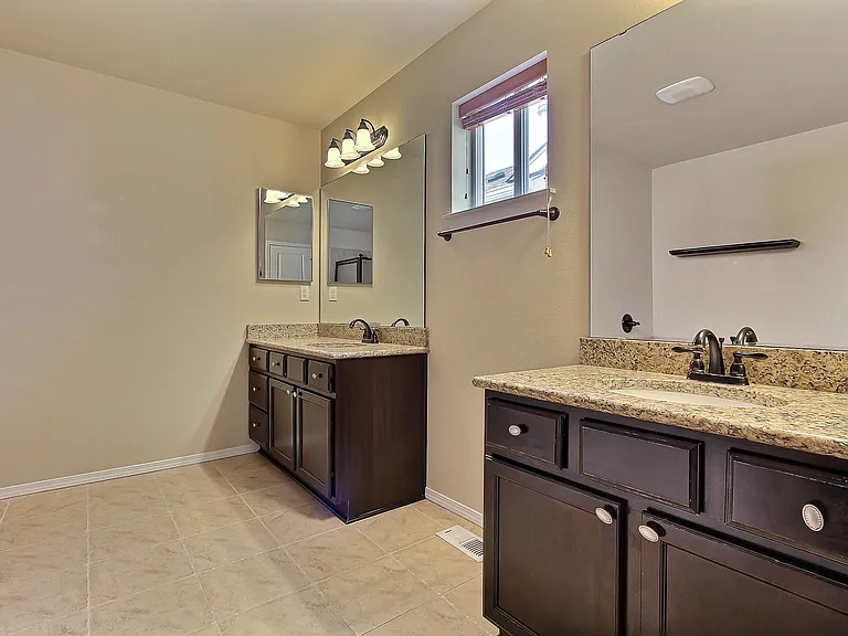 3573 Hoffman Hill Blvd — Photo 13