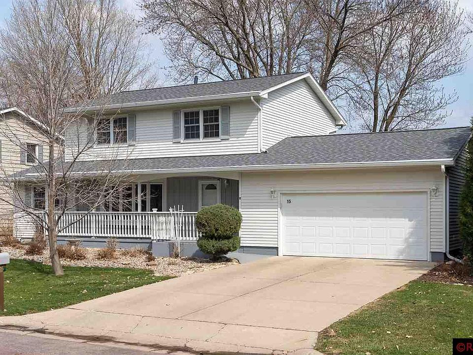 1st image of 15 Karen Ct