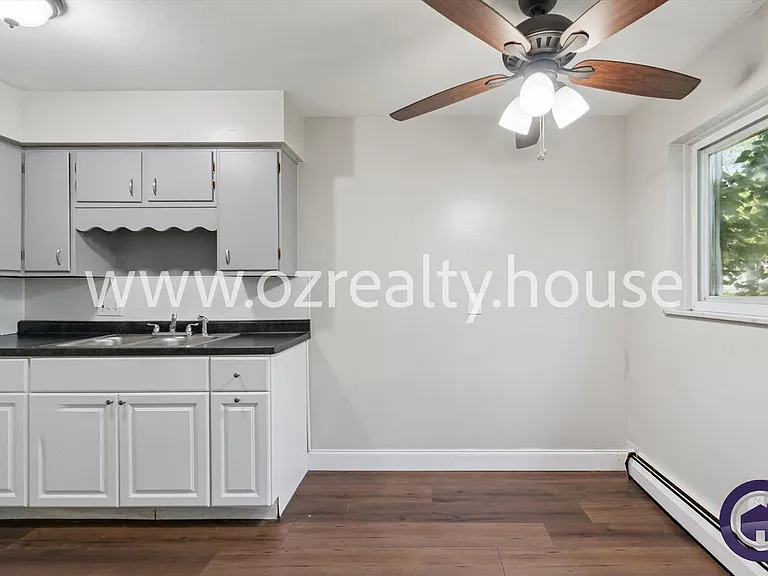 1733 Christian Ave #2 — Photo 8