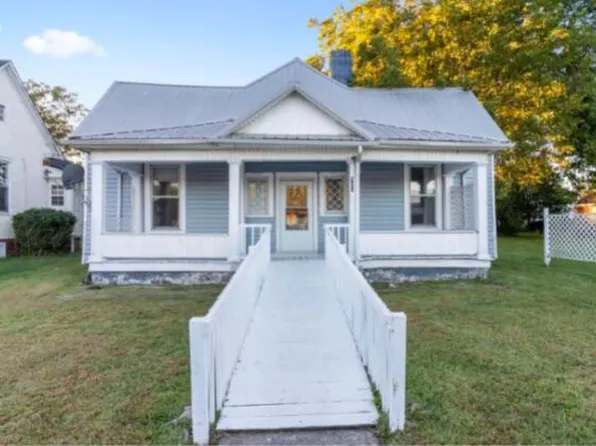 908 Ohio Ave, Etowah, TN 37331