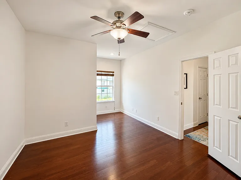 1612 Miriam Ave #B — Photo 19