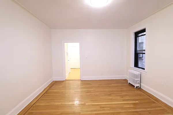 Rented by A&E Real Estate Management | media 11