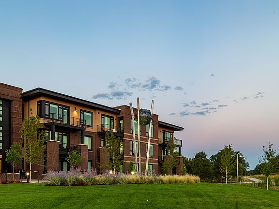 3rd image of 6619 E Lowry Blvd #Wy36ui