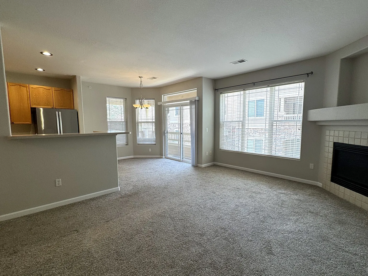 8465 S Holland Way — Photo 3