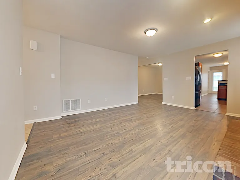 5378 Dollar Run Dr — Photo 3