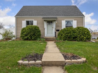 3734 C Ave NE, Cedar Rapids, IA, 52402