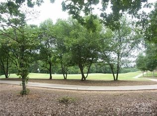 101 Stonebridge Dr, New London, NC 28127