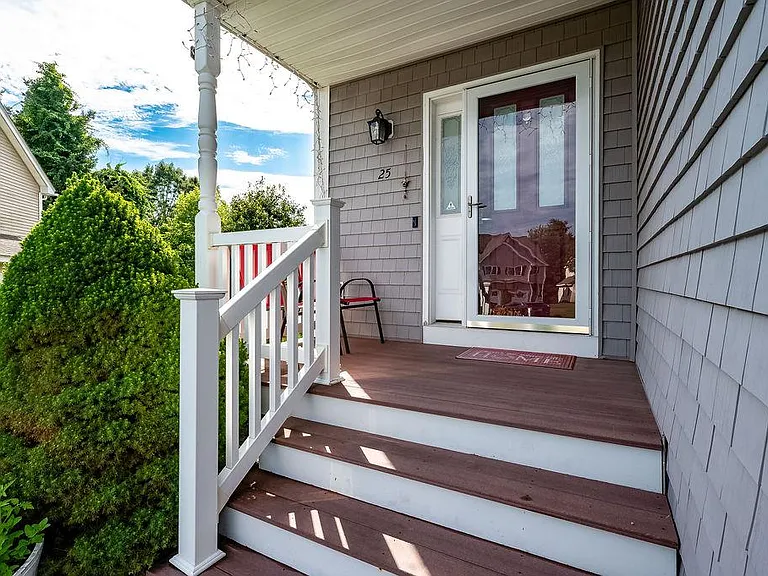 25 Village Dr — Photo 7