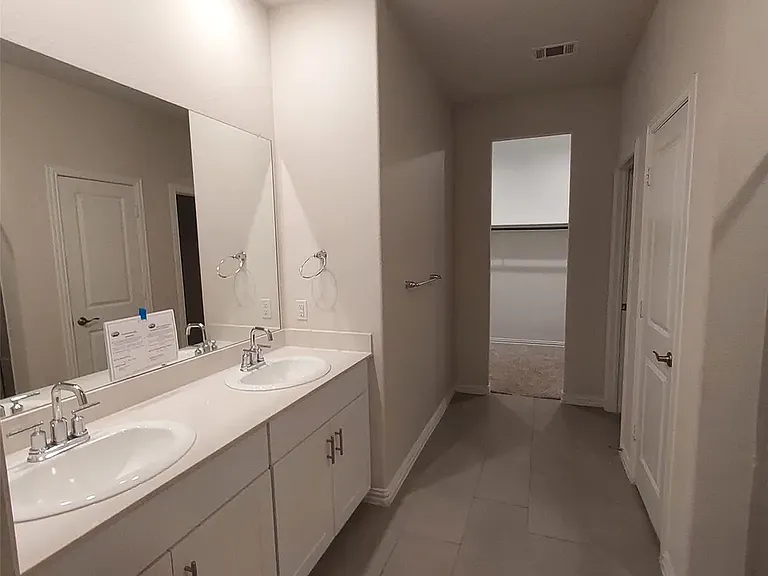 6004 Bailey Way — Photo 10