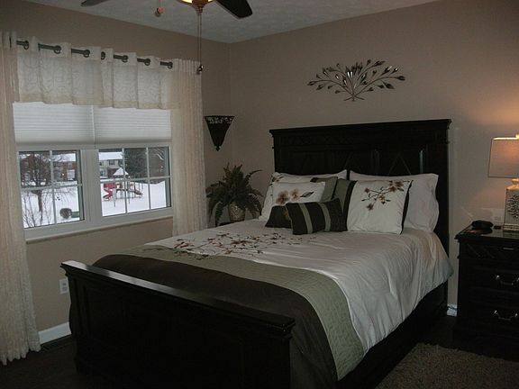 3rd image of 3400 Amberway Ct