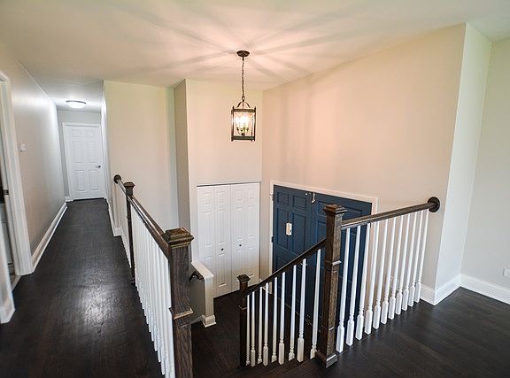 2nd image of 30240 N Park Ln