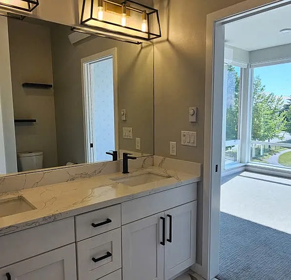 1208 Harrington Ave NE — Photo 19