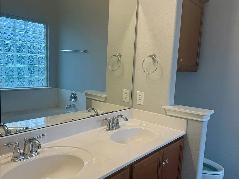315 Nottingham Loop — Photo 8