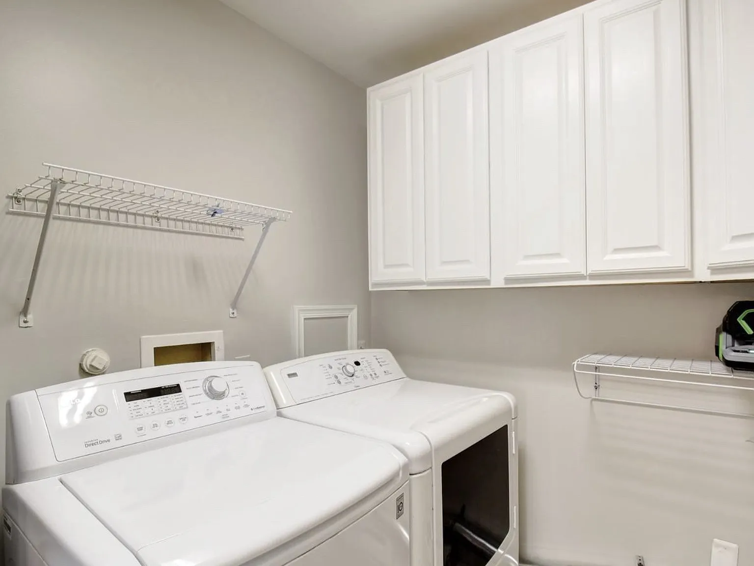 3 bed, 1040 sqft, $2,500 — Photo 4