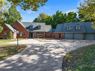 5580 S Shadow Ln, Anderson, IN 46017