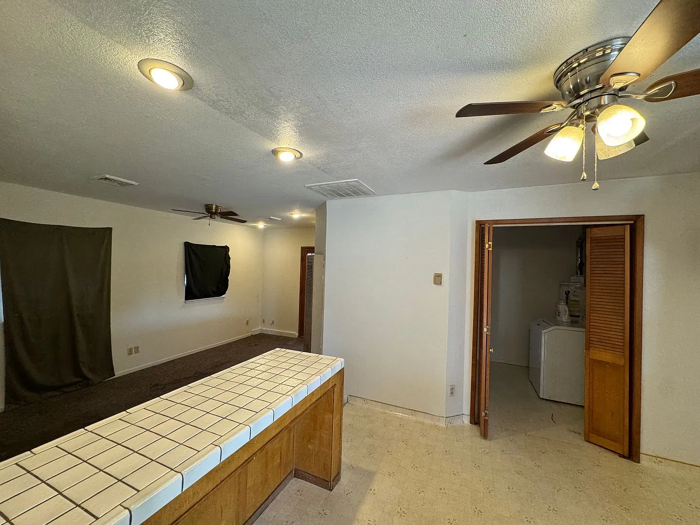 3 Bedroom 2 Bathroom in Dinuba! — Photo 4