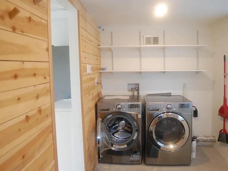 1014 Exchange St — Photo 62