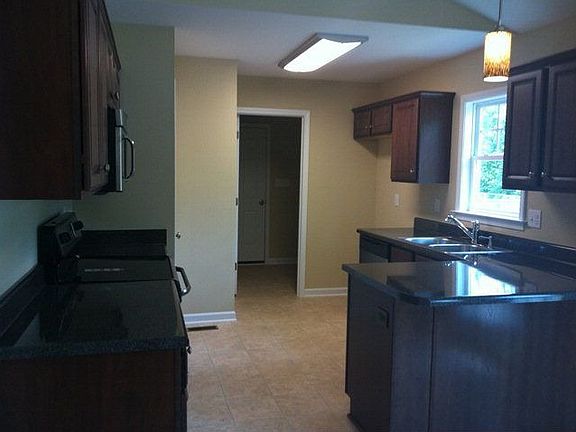 5th image of 351 Log Cabin Ct