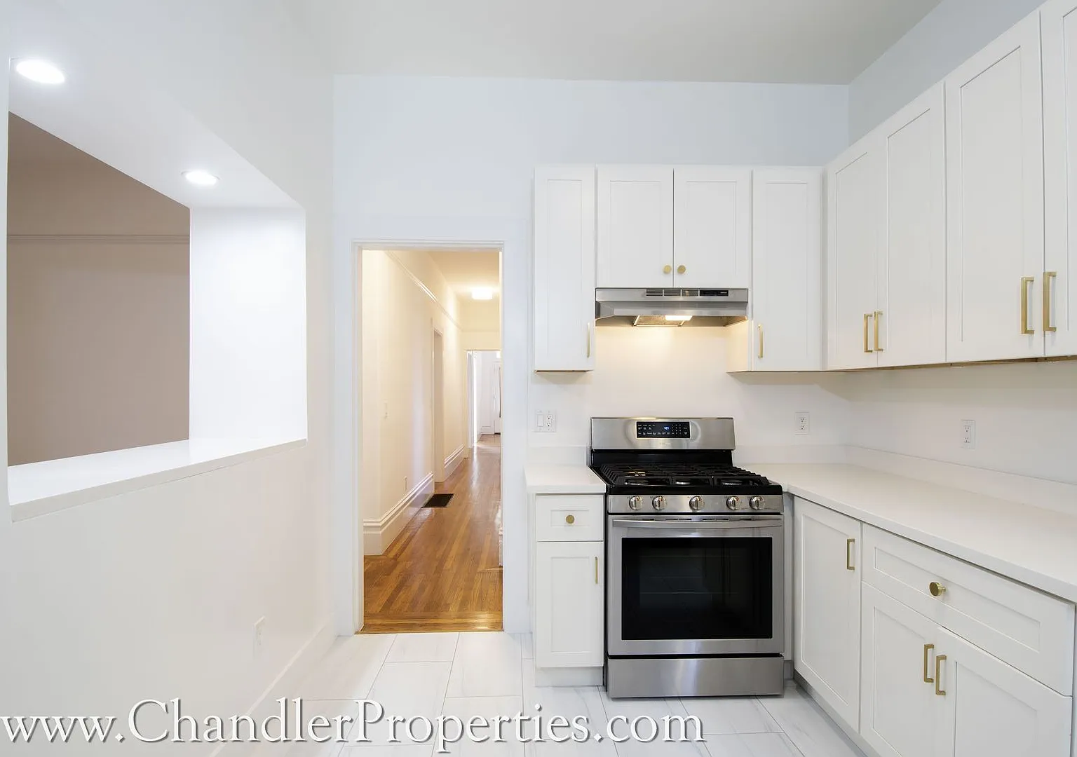 2400-4 Bush/1811 Pierce Street Apartments — Photo 3