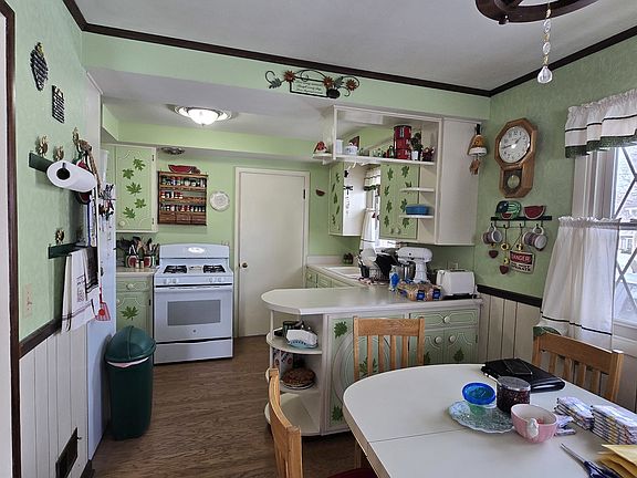4th image of 1408 S 10th St