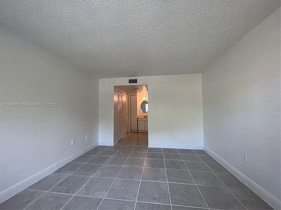 2nd image of 4304 NW 9th Ave APT 3-1B