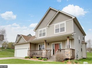2689 Pinkspire Ln E, Maplewood, MN 55119