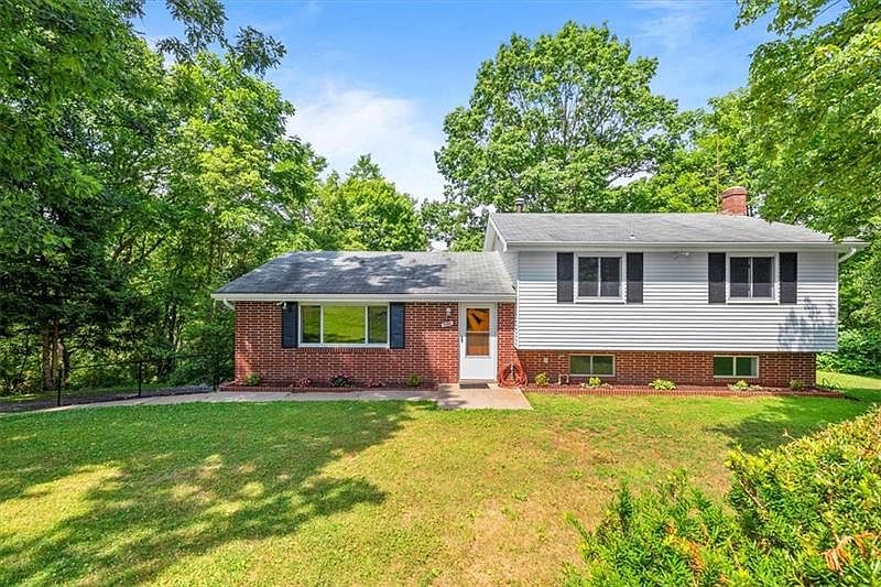 2401 W Hardies Rd, Gibsonia, PA 15044 Zillow