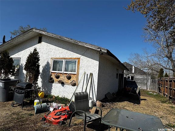 3rd image of 118 Warwick St