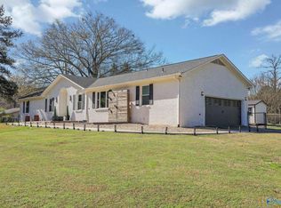 2401 Old Creek Trl SE, Decatur, AL 35603