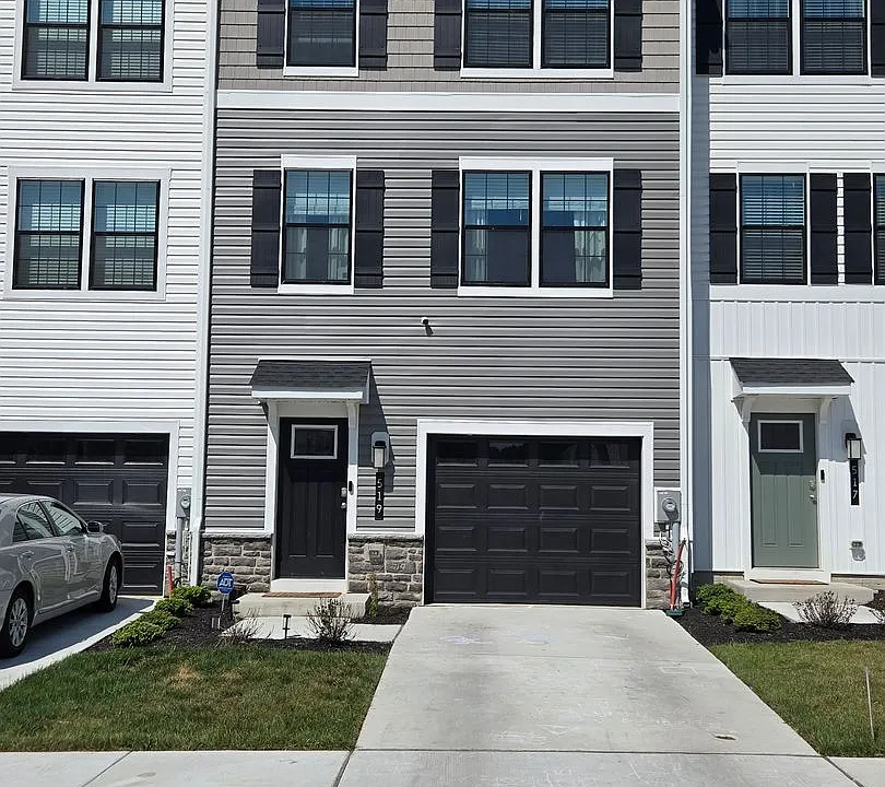 519 Swift Heron Ave