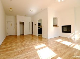 342 W 47th St APT 5R, New York, NY 10036