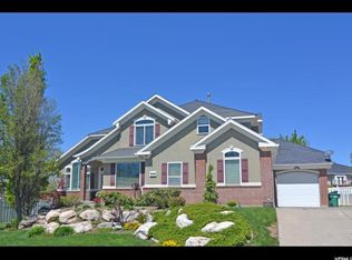 1646 E Harvey Rd, Fruit Heights, UT 84037