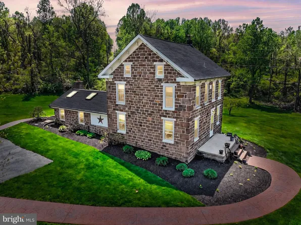 1830 Valley Green Rd, Etters, PA 17319