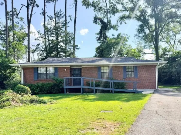 995 Smith St, Douglas, GA 31533