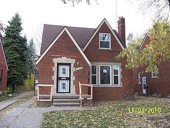 2nd image of 10669 Lakepointe St