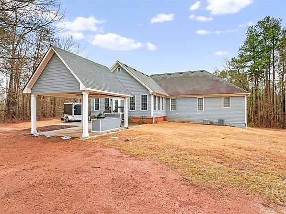 4th image of 1194 Foster Road