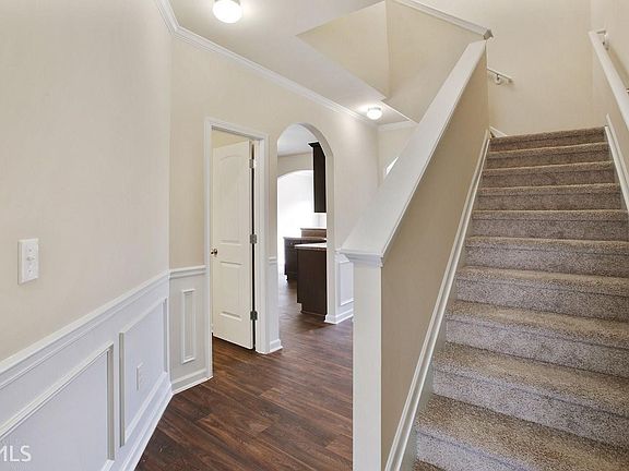 5th image of 752 Galveston Way