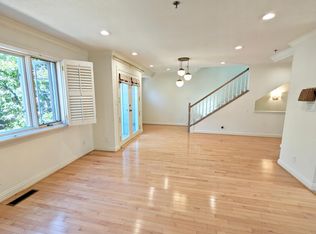 650 Chestnut St, San Carlos, CA 94070