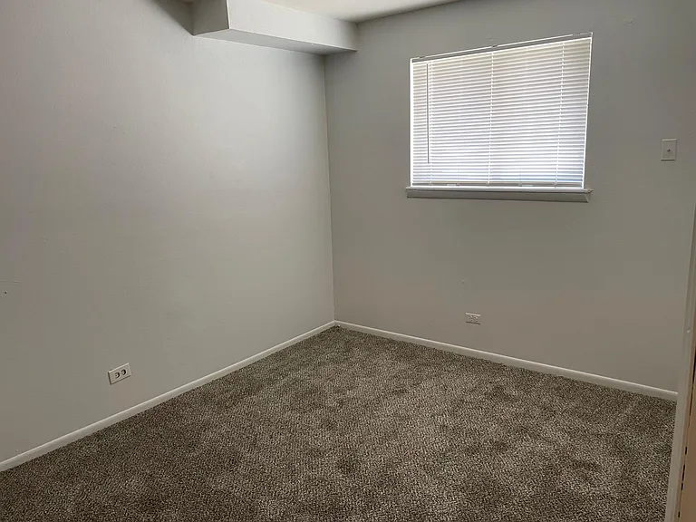 8323 Fox St — Photo 13
