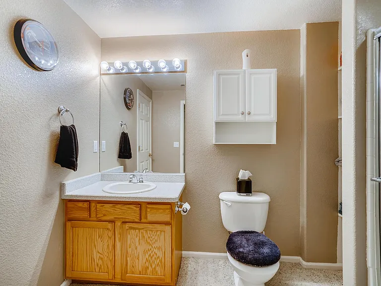 basement 3/4 bathroom