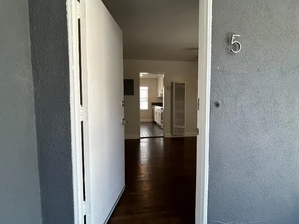 1260 E 2nd St APT 5, Long Beach, CA 90802