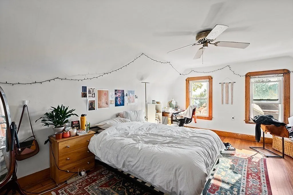 5 bed, 2.0 bath, 1800 sqft, $6,500 — Photo 4