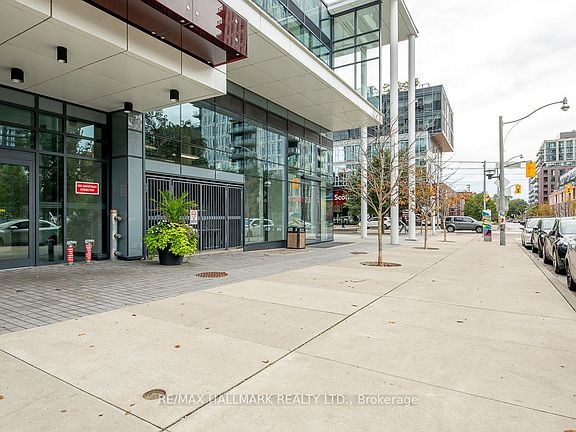 2nd image of 225 Sumach St #405
