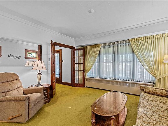 5th image of 3151 S 10th STREET