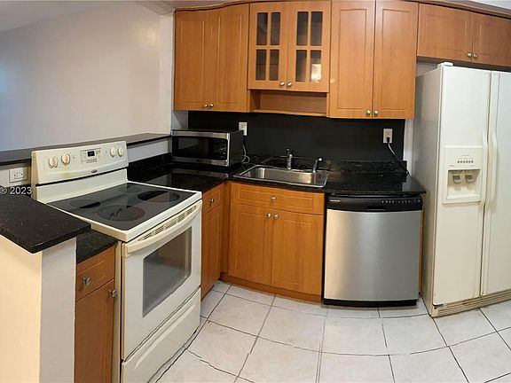 3rd image of 1666 West Ave APT 410