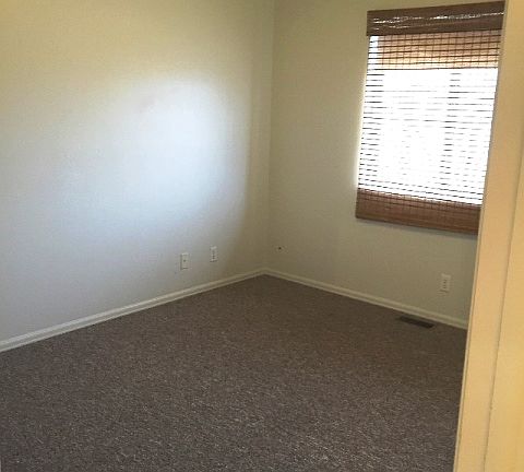 rental 913 Harmony PL_30508_4_02022015