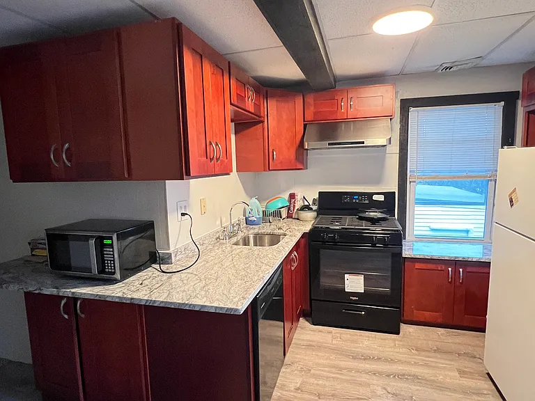 28 Elena St #3 — Photo 1