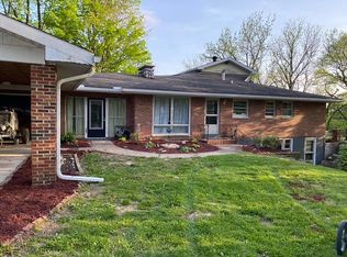 55 Golden Eagle Ferry Rd, Golden Eagle, IL 62036